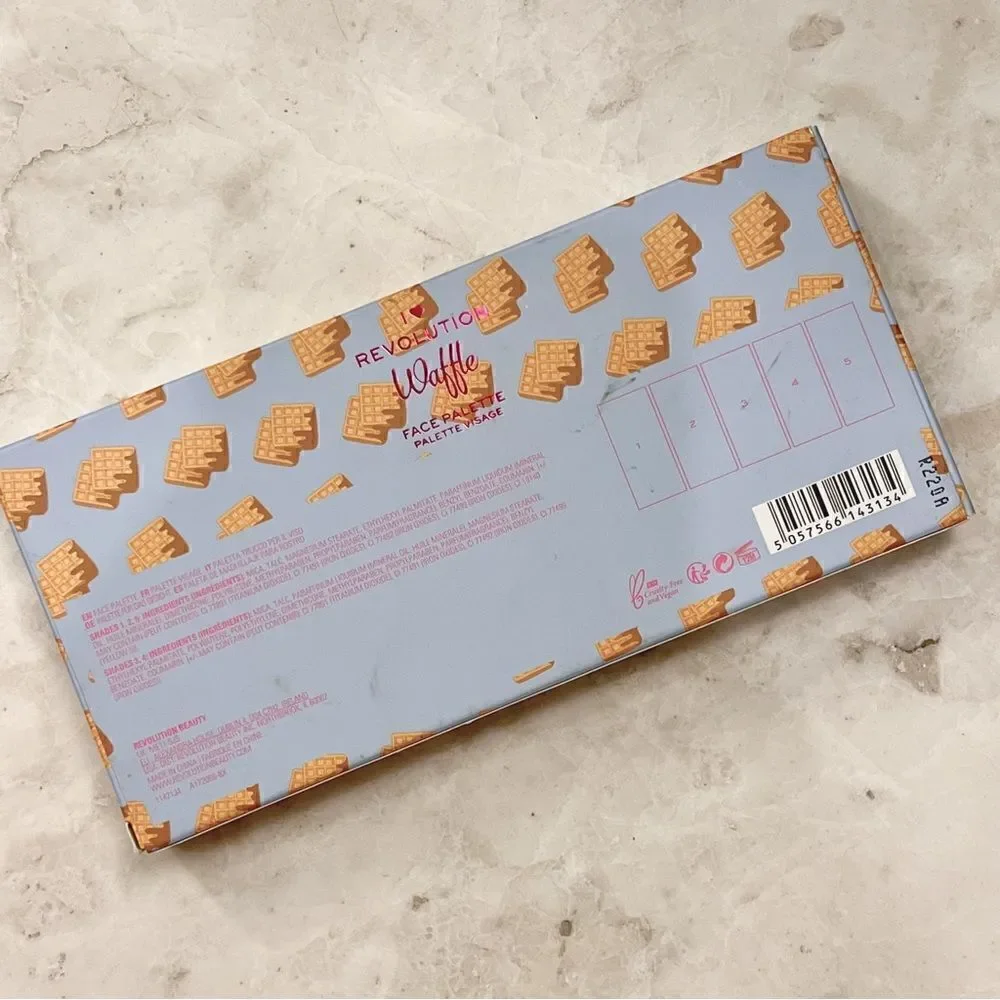 Makeup Revolution Waffle Face Palette Bronzer Contour Highlighter NEW